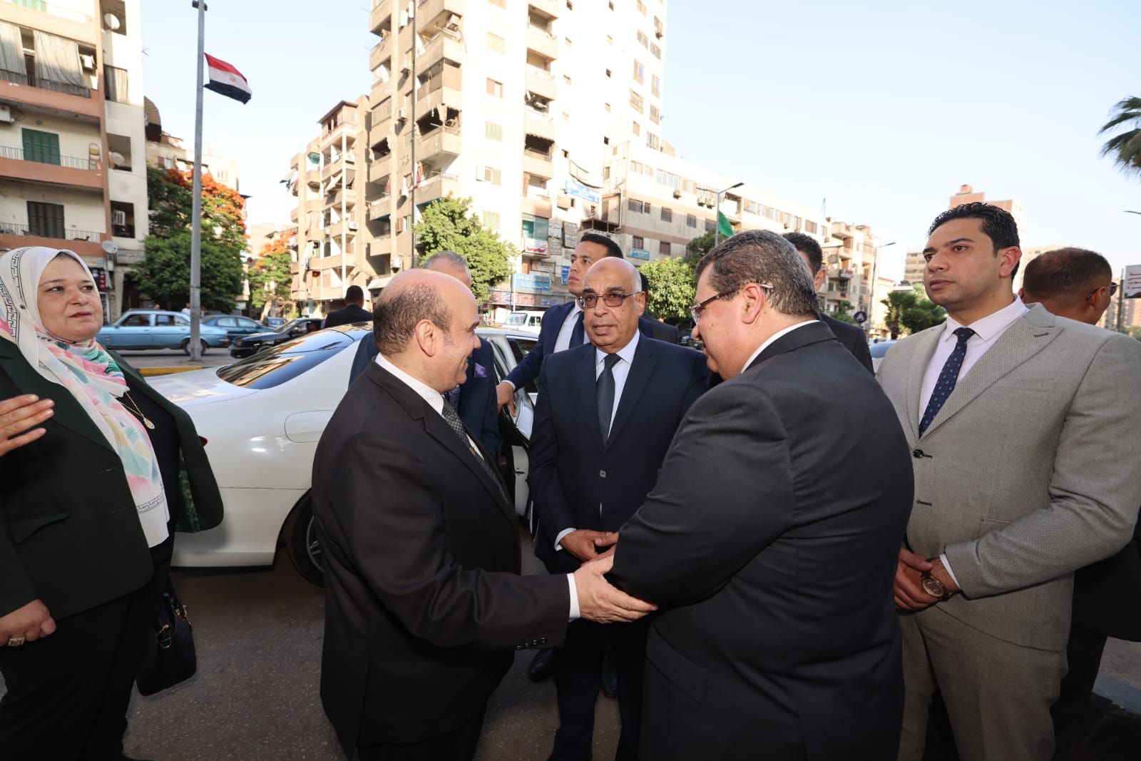 وزير العدل يتفقد أعمال تطوير محكمة جنوب الجيزة (1) وزير العدل يتفقد أعمال تطوير محكمة جنوب الجيزة (1)
