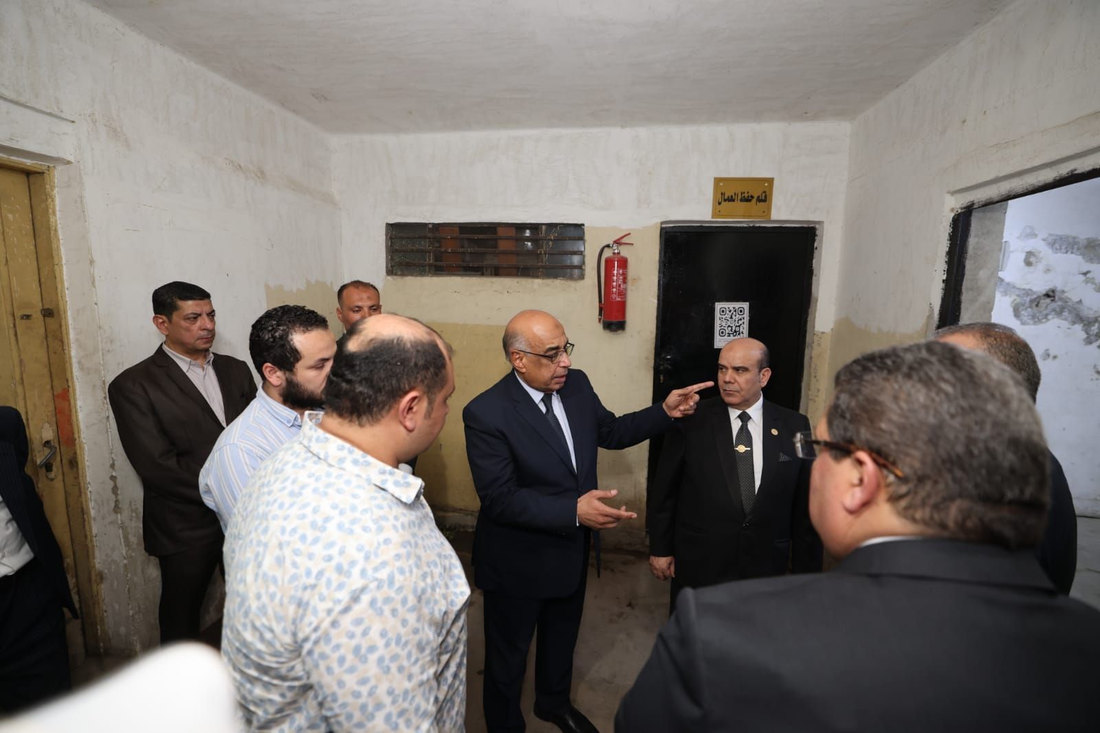وزير العدل يتفقد تطوير المحكمة وزير العدل يتفقد تطوير المحكمة