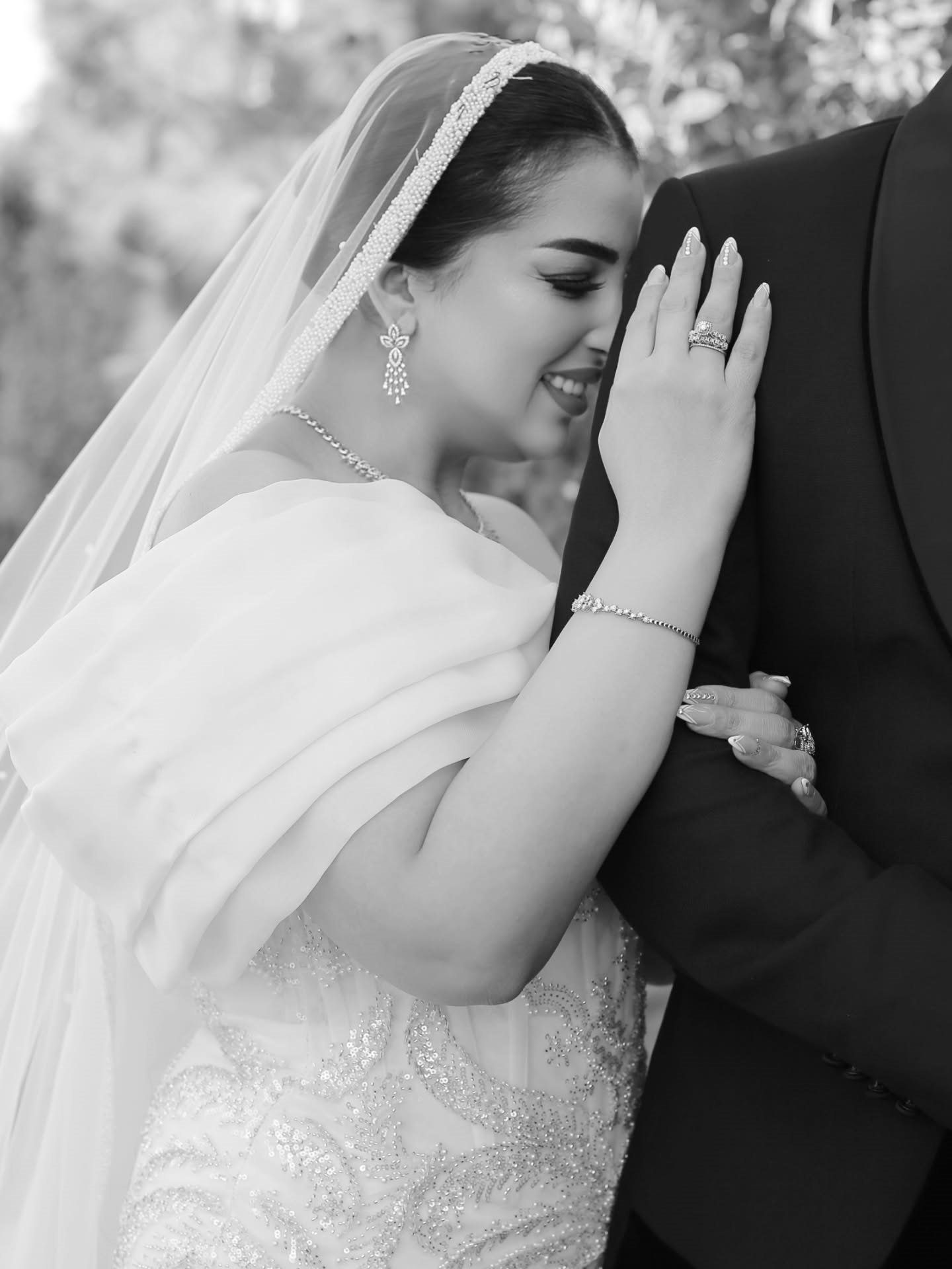 الفنانة نهى صالح تحتفل بزفافها الفنانة نهى صالح تحتفل بزفافها