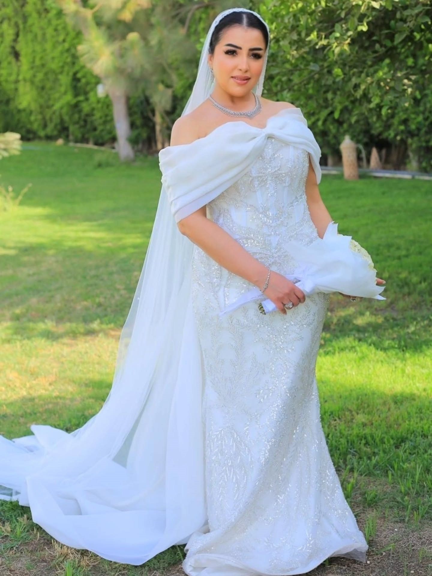 الفنانة نهى صالح بفستان الزفاف الفنانة نهى صالح بفستان الزفاف