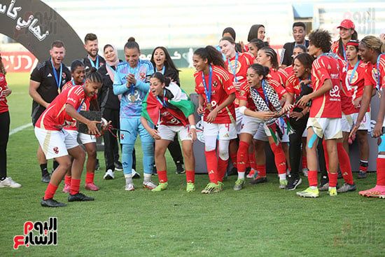 مراسم تتويج سيدات الأهلى ببطولة كأس مصر مراسم تتويج سيدات الأهلى ببطولة كأس مصر