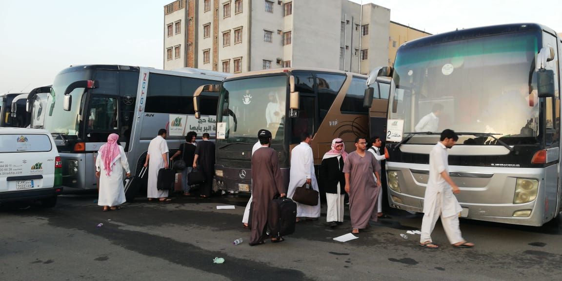 بر أبها تسيّر رحلتها للحج بـ137 حاجاً وحاجة