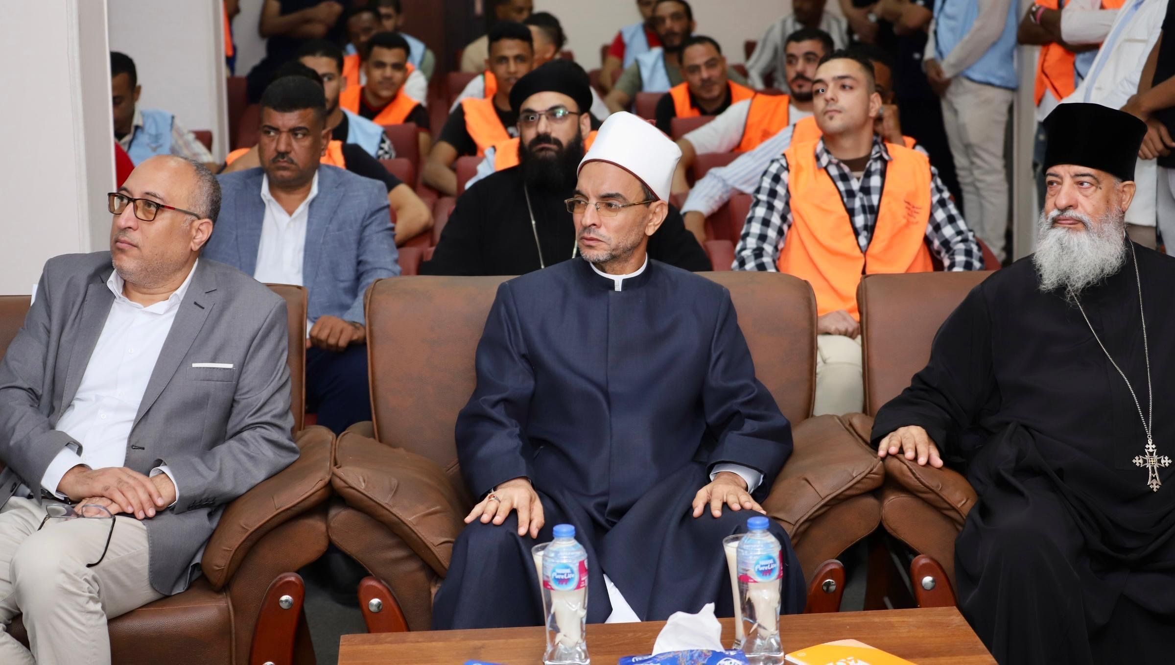 خلال حفل تخريج 100 متعافى من الادمان بالبحر الأحمر خلال حفل تخريج 100 متعافى من الادمان بالبحر الأحمر