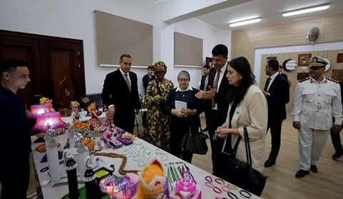 أعضاء الوفد
