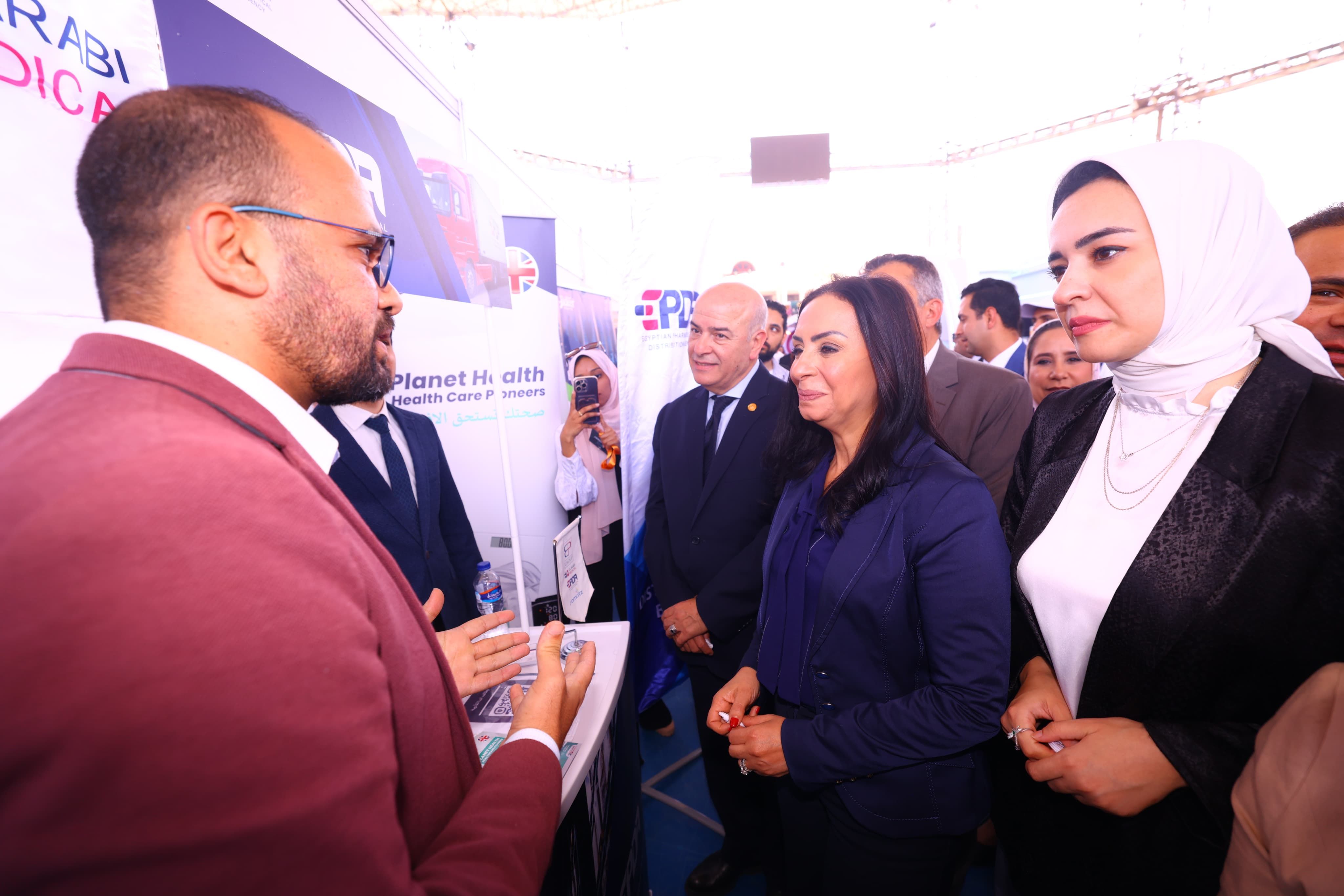 وصول وزيرة التضامن وصول وزيرة التضامن
