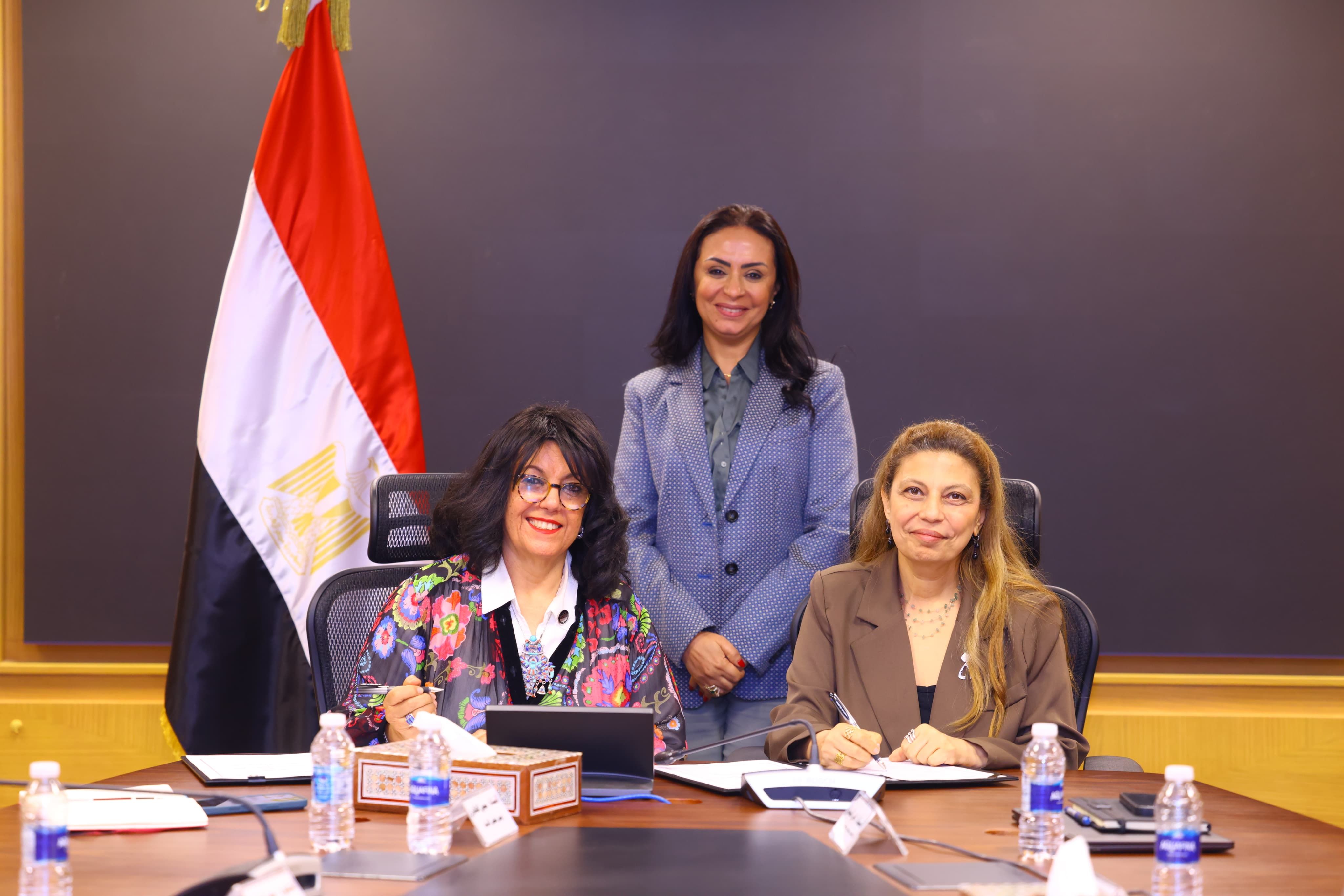 توقيع بروتوكول تعاون بين صندوق دعم الصناعات الريفية والبيئية توقيع بروتوكول تعاون بين صندوق دعم الصناعات الريفية والبيئية