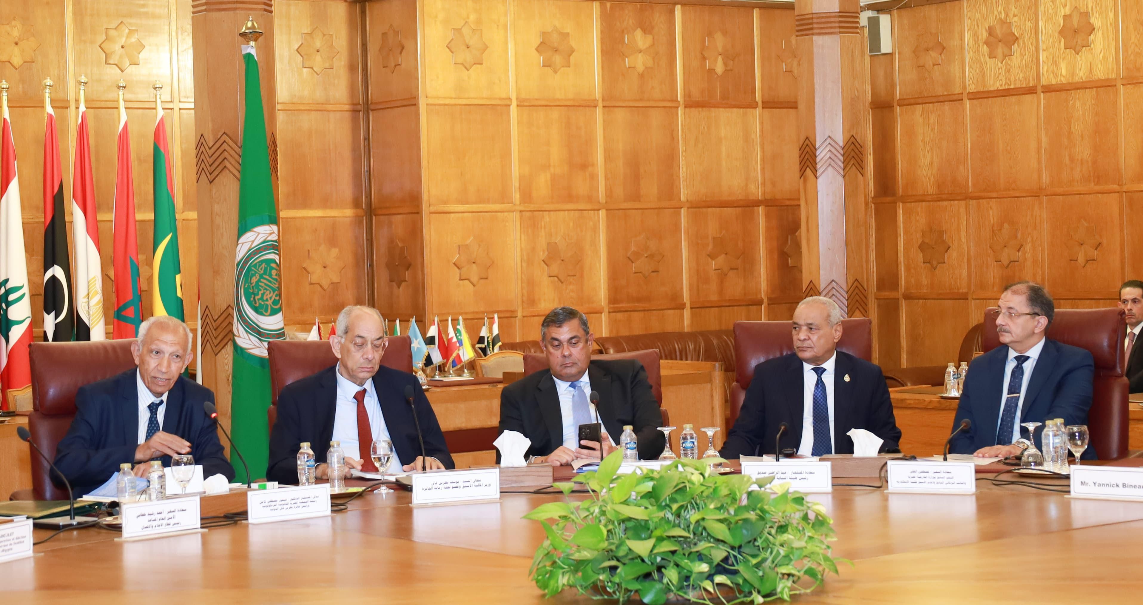 الجلسة الافتتاحية لإطلاق جائزة بطرس بطرس غالي للدبلوماسية والسلام والتنمية (2) الجلسة الافتتاحية لإطلاق جائزة بطرس بطرس غالي للدبلوماسية والسلام والتنمية (2)