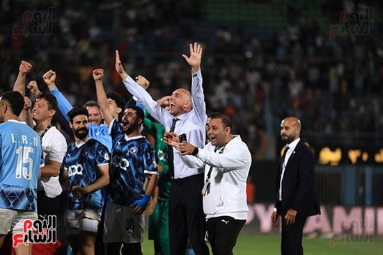 تتويج نادي بيراميدز بدوري أبطال أفريقيا (37) تتويج نادي بيراميدز بدوري أبطال أفريقيا (37)