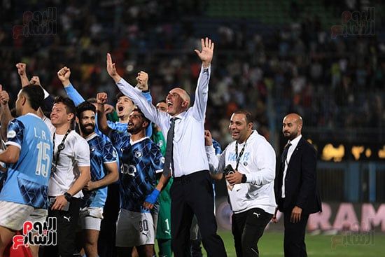 تتويج نادي بيراميدز بدوري أبطال أفريقيا (38) تتويج نادي بيراميدز بدوري أبطال أفريقيا (38)