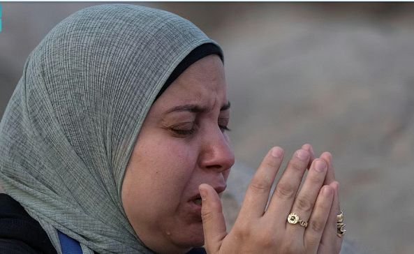 خشوع ودموع خشوع ودموع