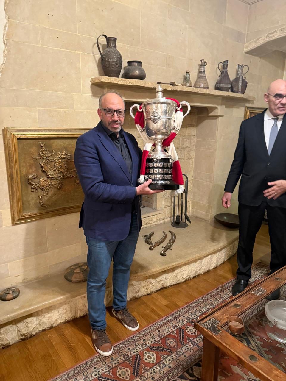 حسام المندوه