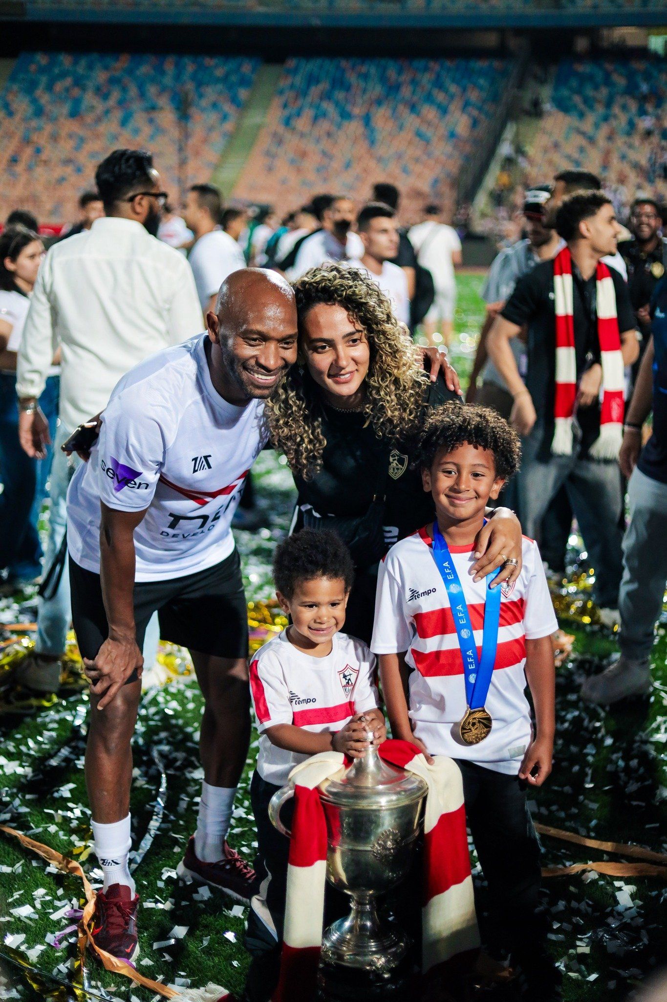شيكابالا وعائلته شيكابالا وعائلته
