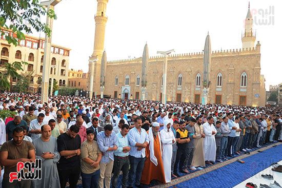 صلاة العيد من مسجد الحسين صلاة العيد من مسجد الحسين