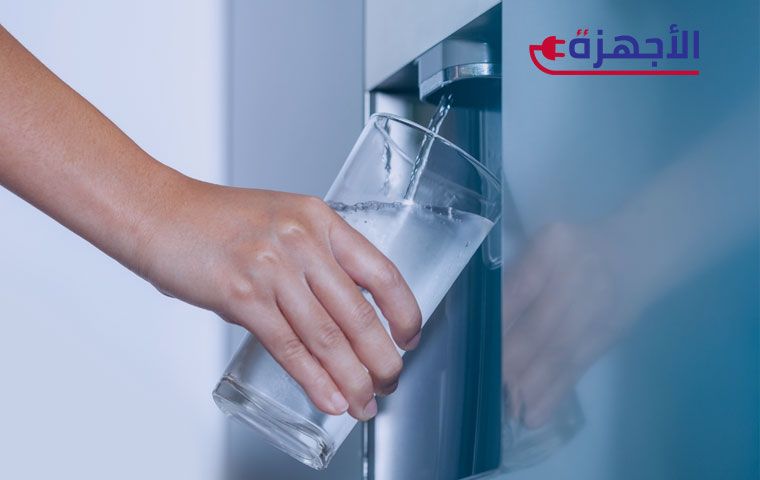 مبرد مياه بدون قارورة مدمج في ثلاجة