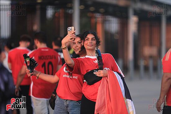 لقطات تذكارية من ملعب المبارة لقطات تذكارية من ملعب المبارة