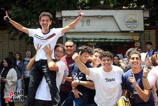 فرحة طلبة الثانوية العامة