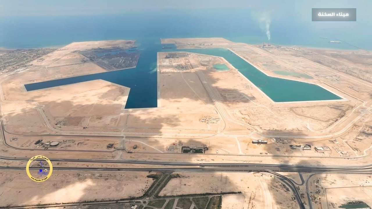 مشروع تطوير ميناء السخنة (4) مشروع تطوير ميناء السخنة (4)