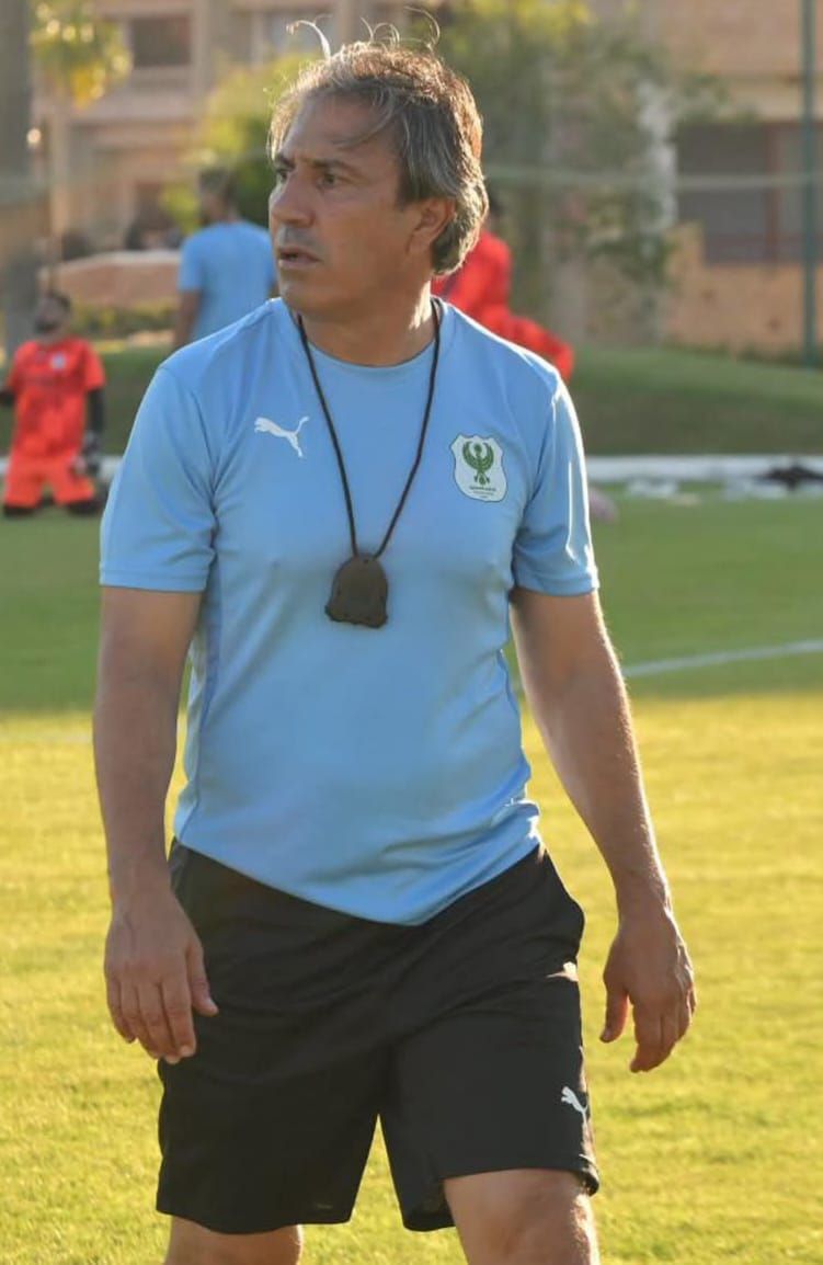 التونسي نبيل الكوكي المدير الفني الجديد للنادي المصري (2) التونسي نبيل الكوكي المدير الفني الجديد للنادي المصري (2)