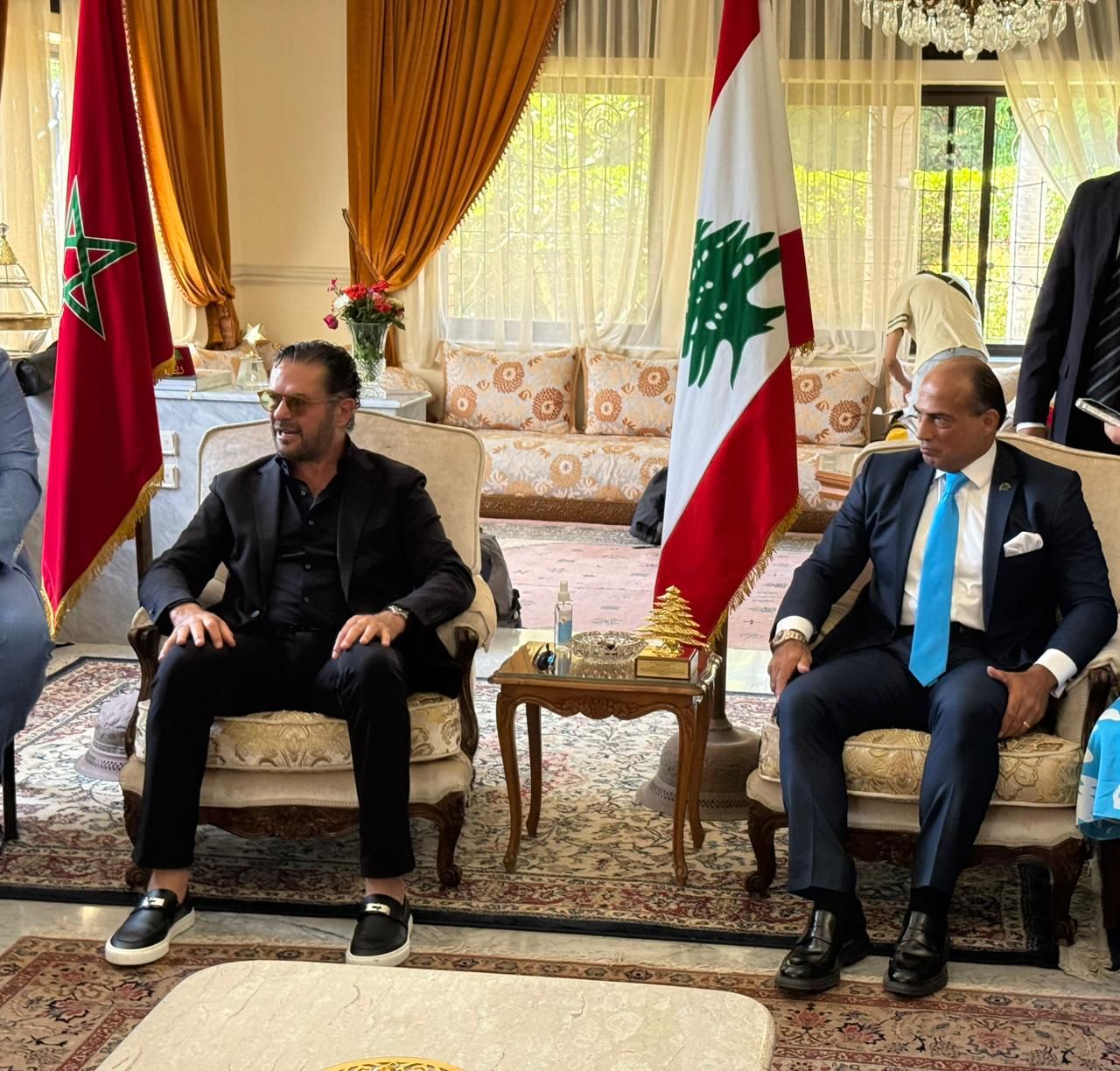 تكريم النجم راغب علامة من سفير لبنان بالمغرب (1) تكريم النجم راغب علامة من سفير لبنان بالمغرب (1)