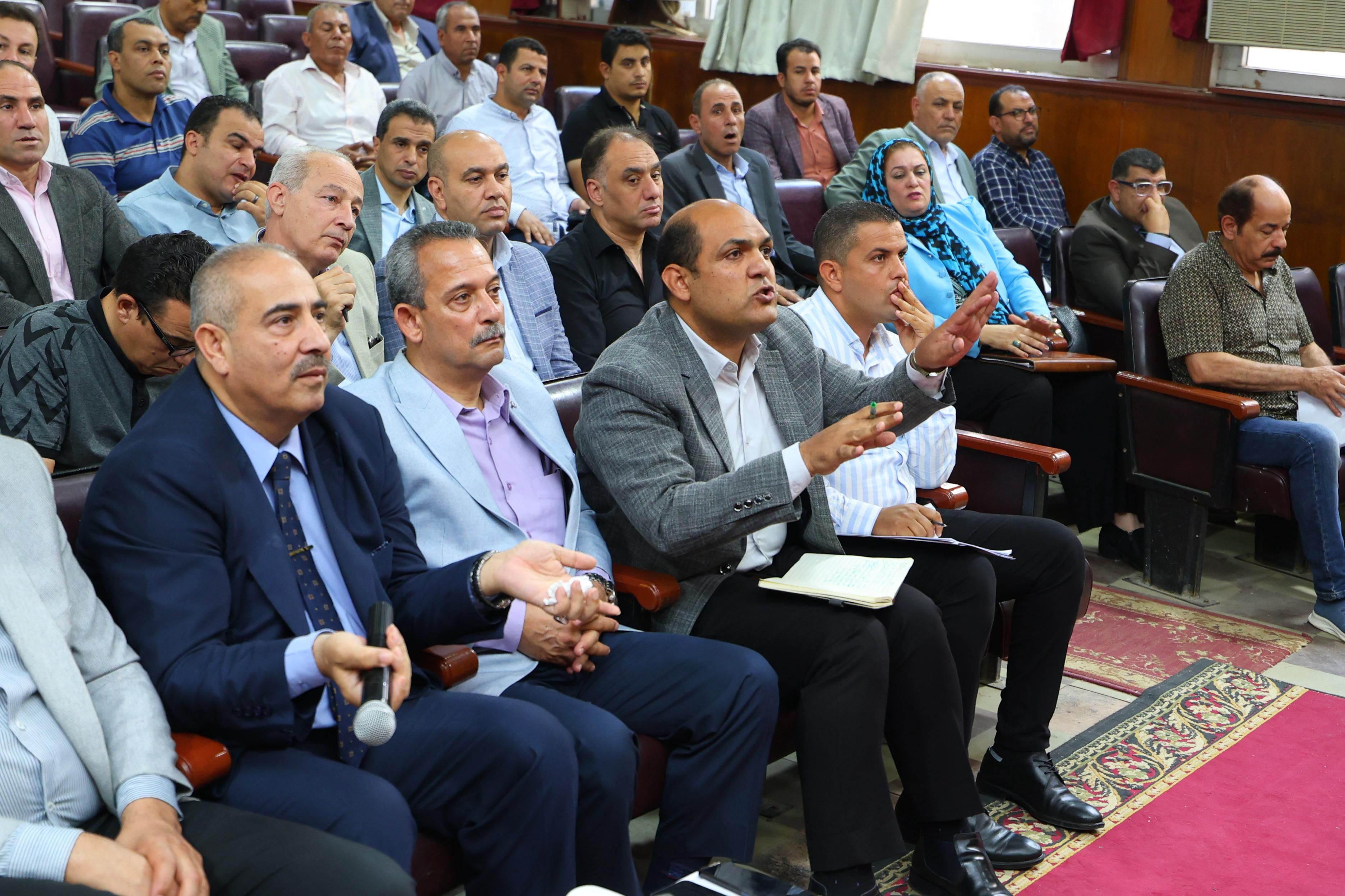 جانب من المجلس التنفيذي بكفر الشيخ جانب من المجلس التنفيذي بكفر الشيخ