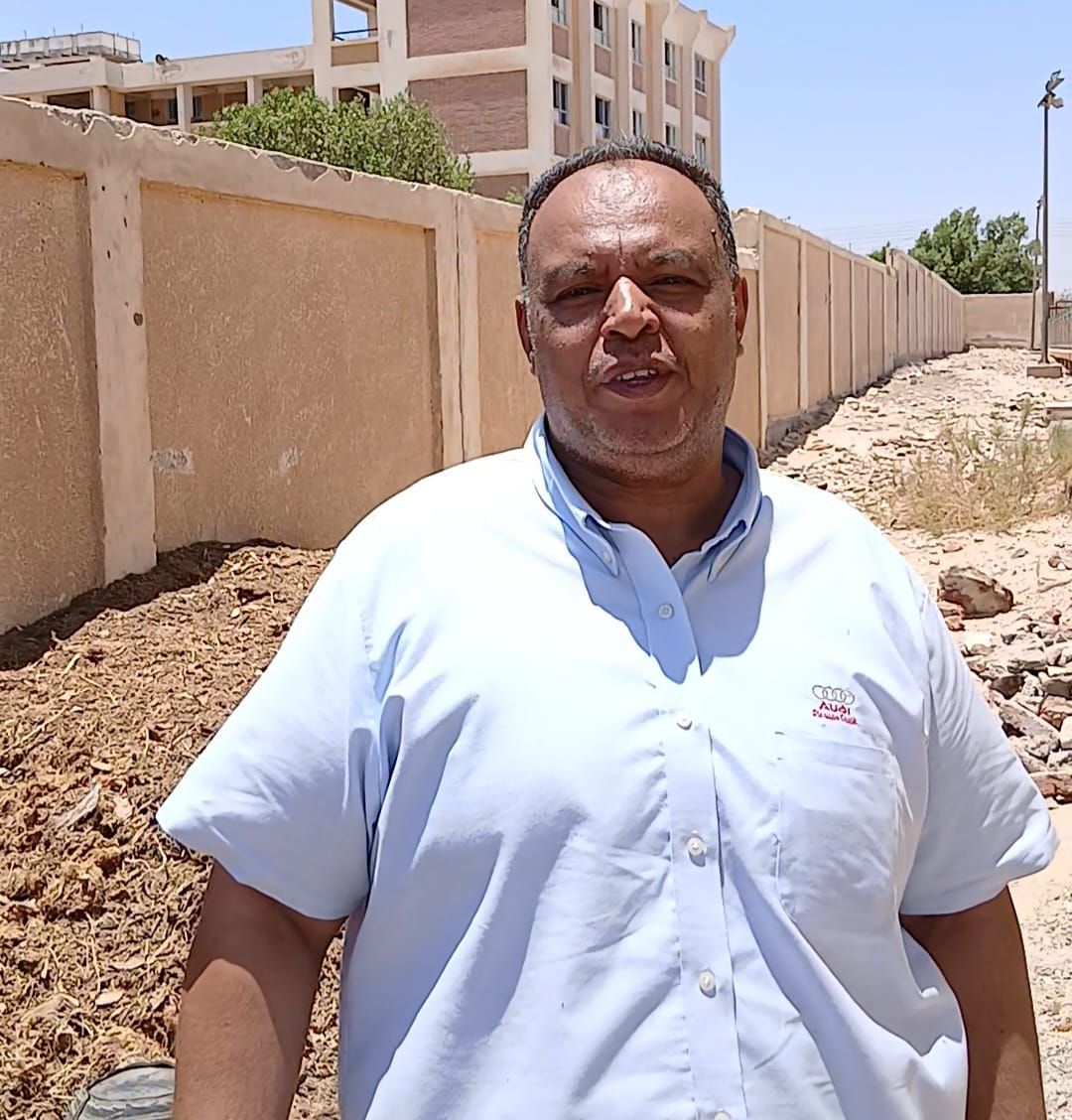 الدكتور أحمد عامر