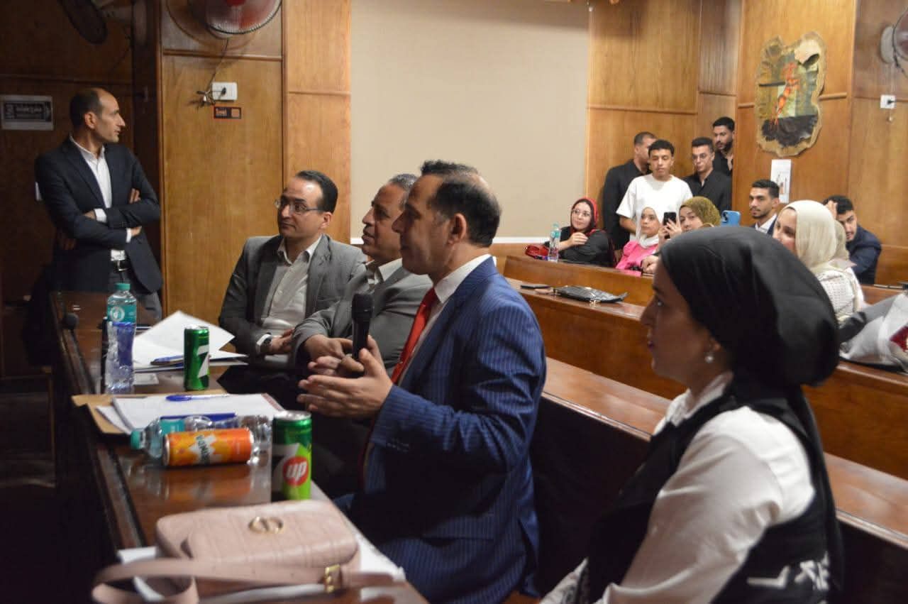 مناقشة مشروعات طلاب إعلام المنوفية (5) مناقشة مشروعات طلاب إعلام المنوفية (5)