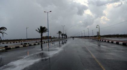 توقعات الطقس اليوم: أمطار وبرد وغبار على 3 مناطق 