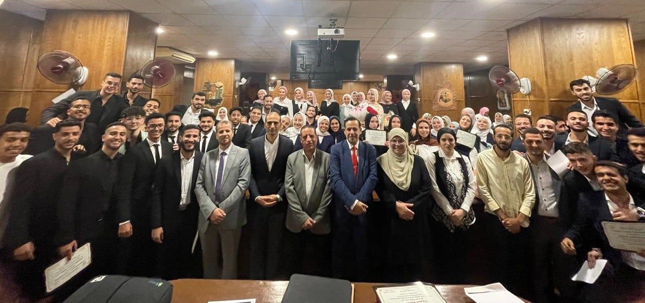 مناقشة مشروعات طلاب إعلام المنوفية (2) مناقشة مشروعات طلاب إعلام المنوفية (2)