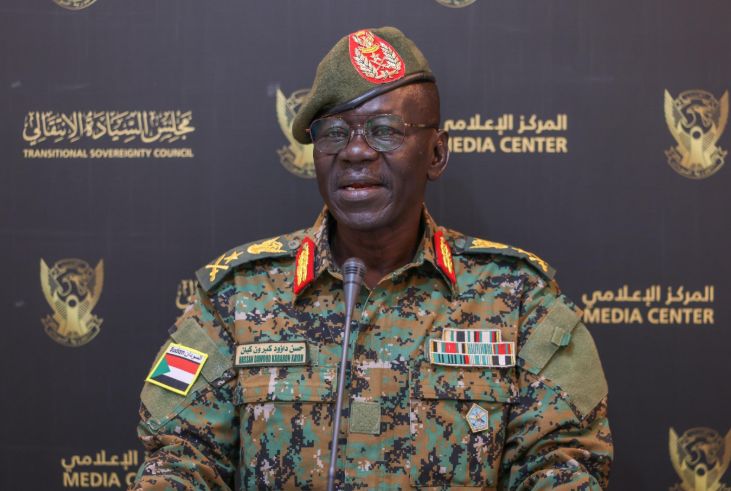 وزير الدفاع السوداني الجديد وزير الدفاع السوداني الجديد