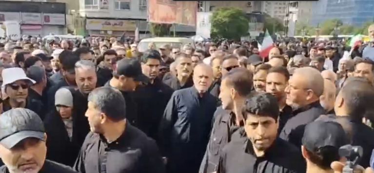 الرئيس الإيراني في الجنازة الرئيس الإيراني في الجنازة