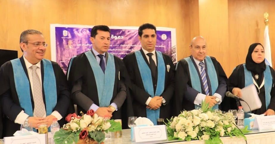 محمد شيحة والدكتور أشرف صبحى محمد شيحة والدكتور أشرف صبحى