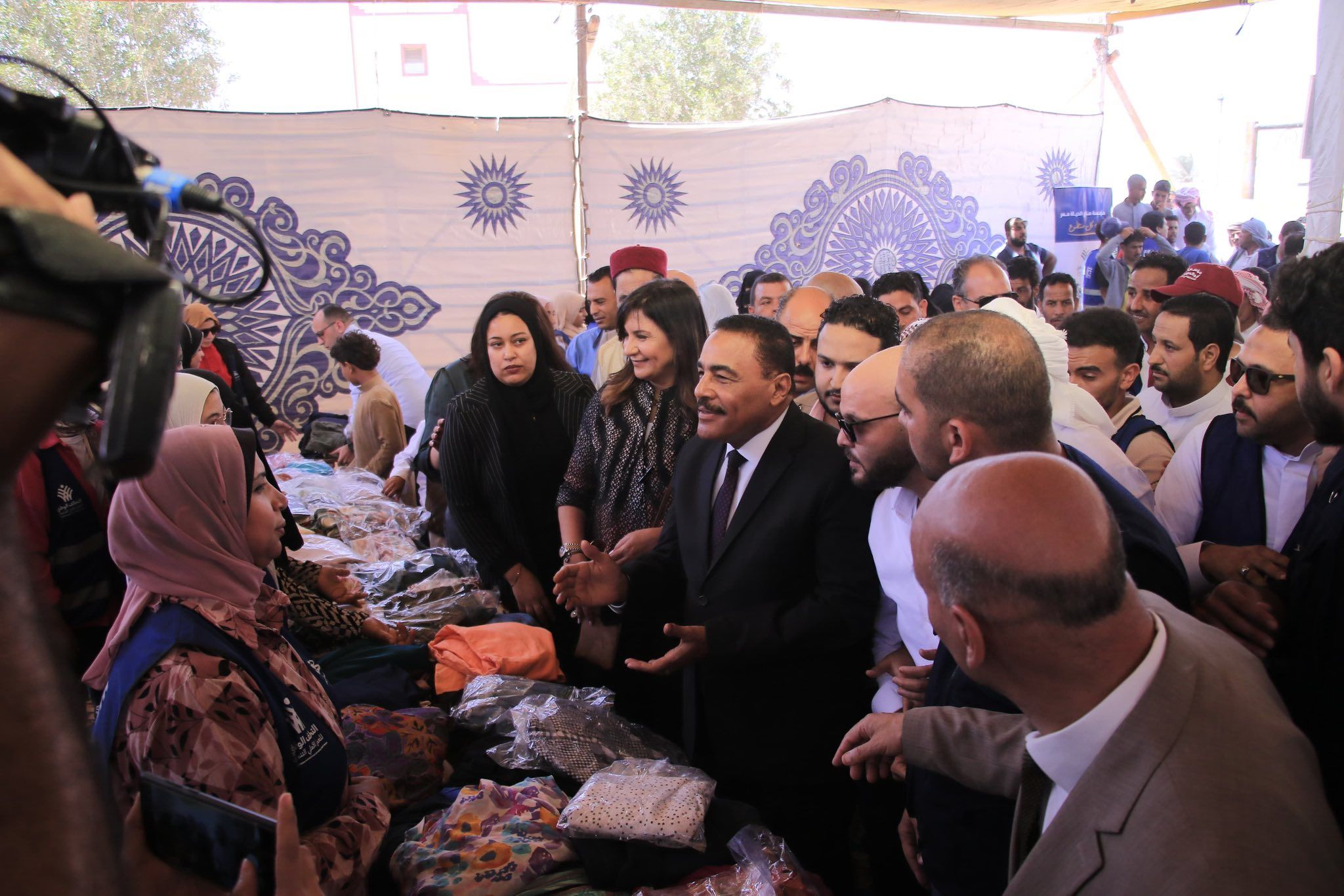 تحالف الوطني يطلق القافلة الرابعة من قوافل إيد واحدة في مطروح (11) تحالف الوطني يطلق القافلة الرابعة من قوافل إيد واحدة في مطروح (11)