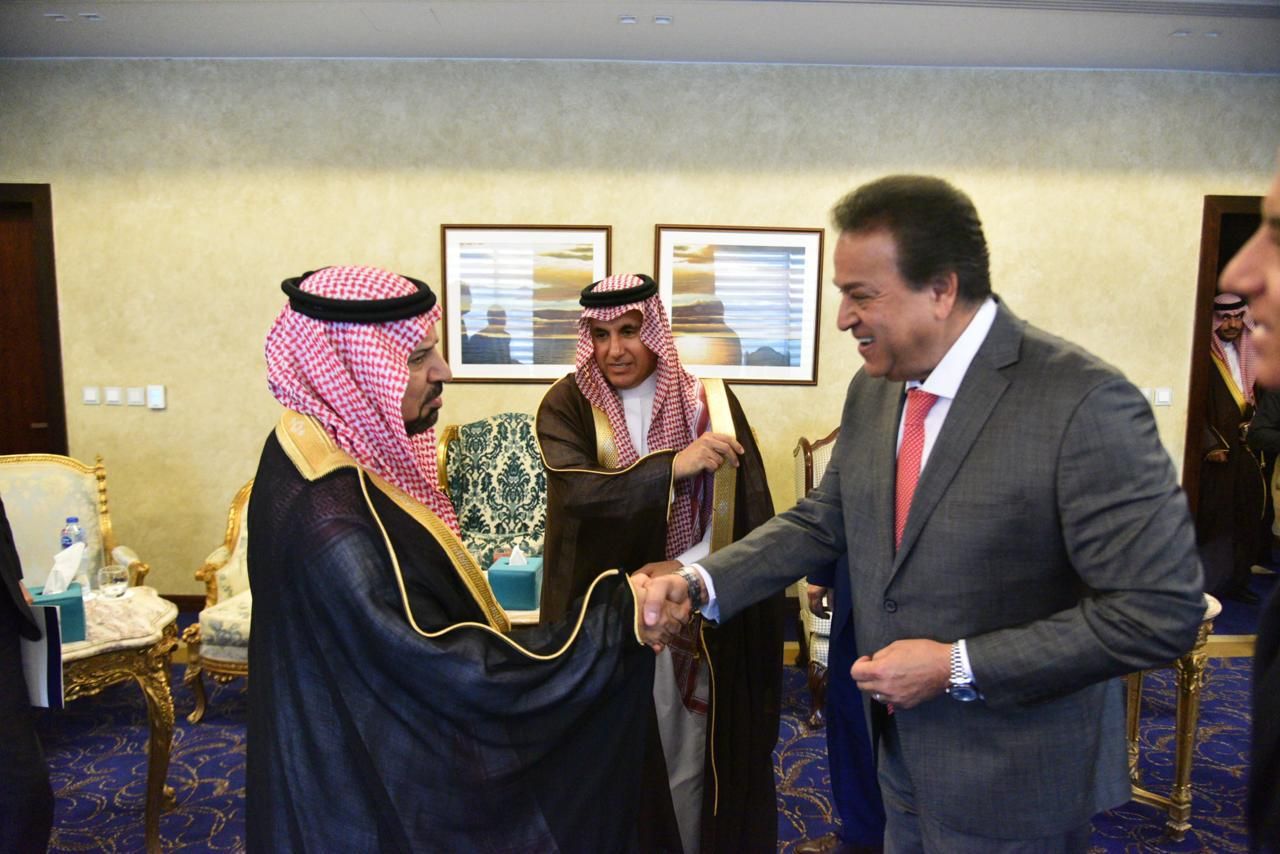 خالد عبد الغفار خلال استقباله للسفير مندوب السعودية فى الجامعة العربية خالد عبد الغفار خلال استقباله للسفير مندوب السعودية فى الجامعة العربية