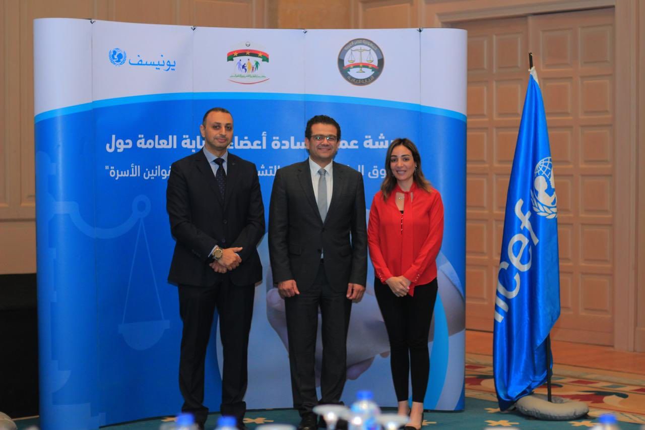 ورشة عمل حول حقوق الطفل في ظل التشريعات الجنائية وقوانين الأسرة (4) ورشة عمل حول حقوق الطفل في ظل التشريعات الجنائية وقوانين الأسرة (4)