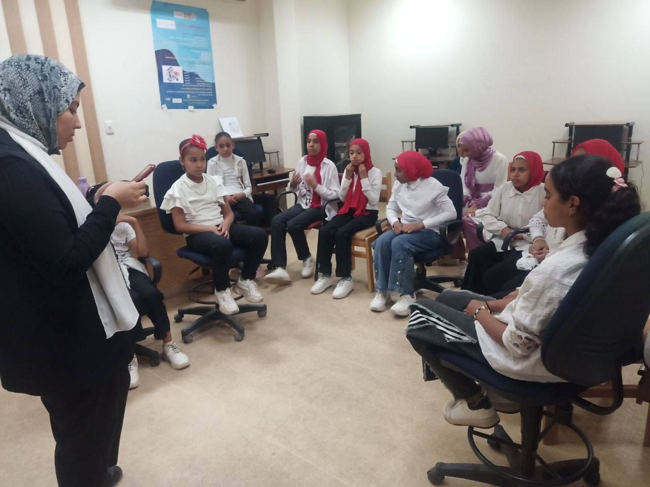 جانب من الفعاليات لدعم الأطفال داخل قصور الثقافة جانب من الفعاليات لدعم الأطفال داخل قصور الثقافة