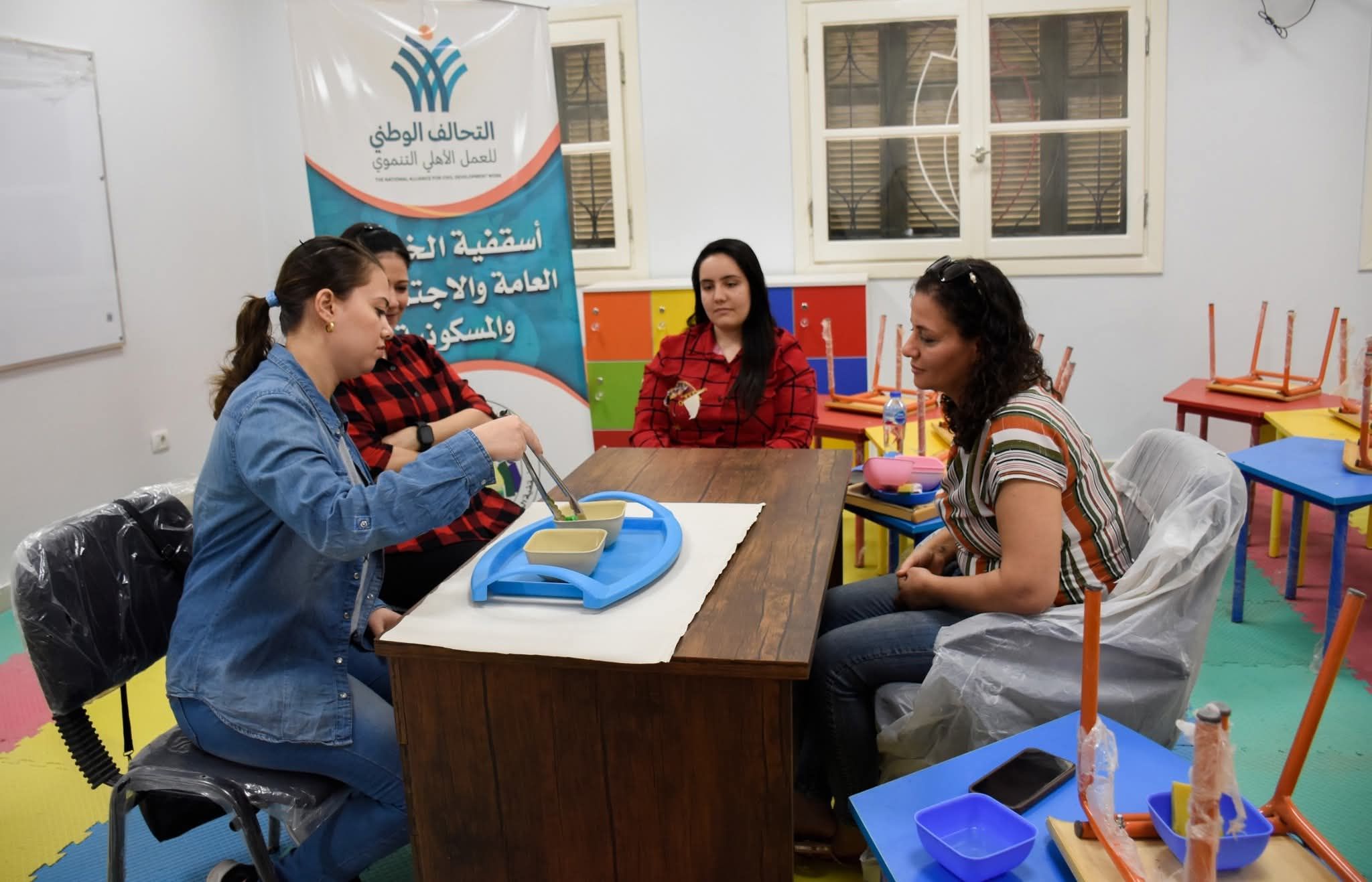أسقفية الخدمات العامة عضو التحالف الوطني تنفذ تدريب متخصص لمدرسات حضانات حجازة وسلامون (1) أسقفية الخدمات العامة عضو التحالف الوطني تنفذ تدريب متخصص لمدرسات حضانات حجازة وسلامون (1)