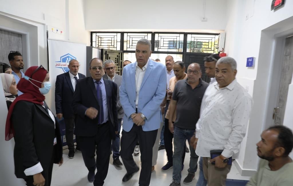 جولة محافظ أسوان بالمستشفيات جولة محافظ أسوان بالمستشفيات
