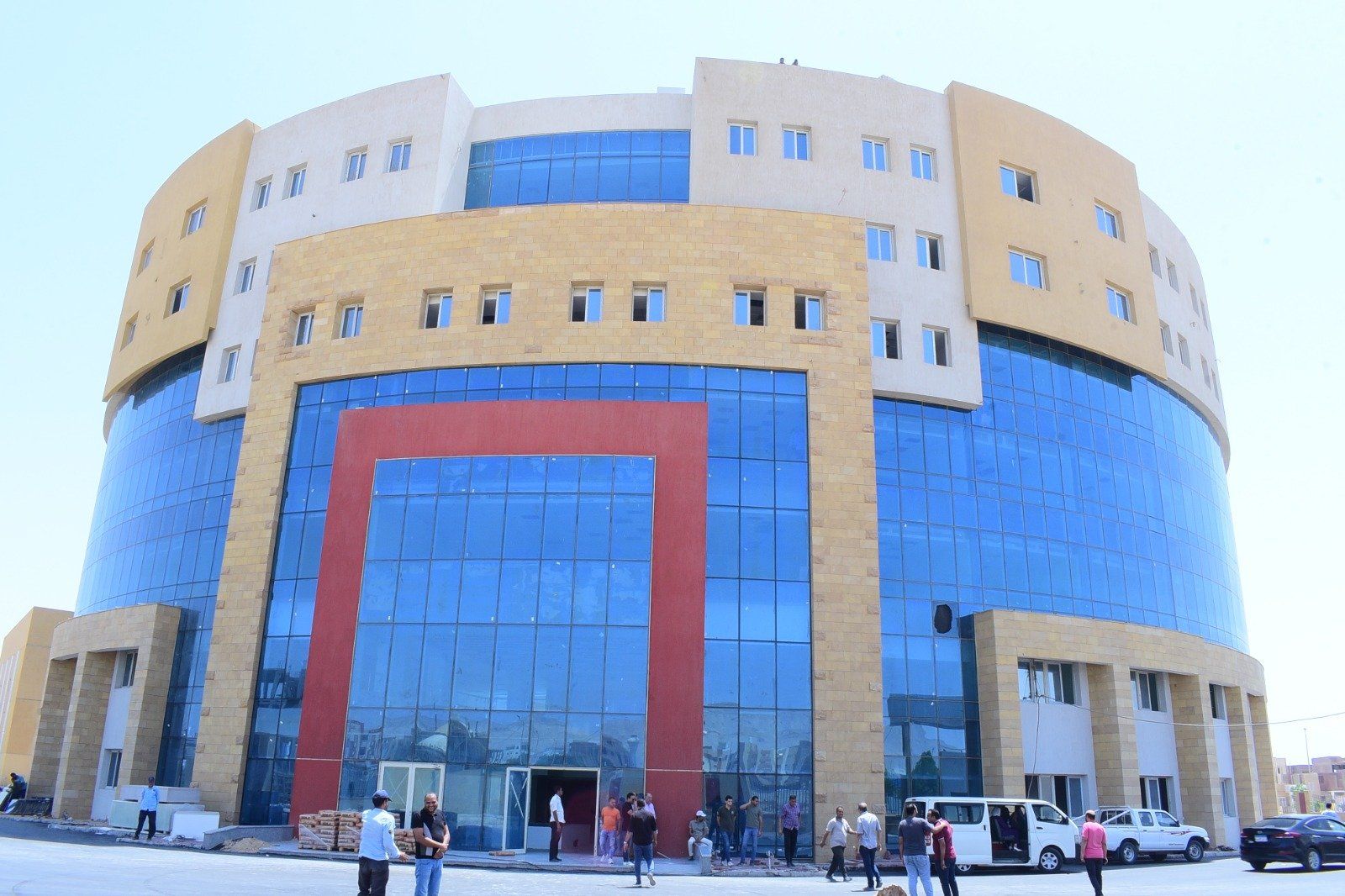 مبنى المستشفى بسوهاج مبنى المستشفى بسوهاج