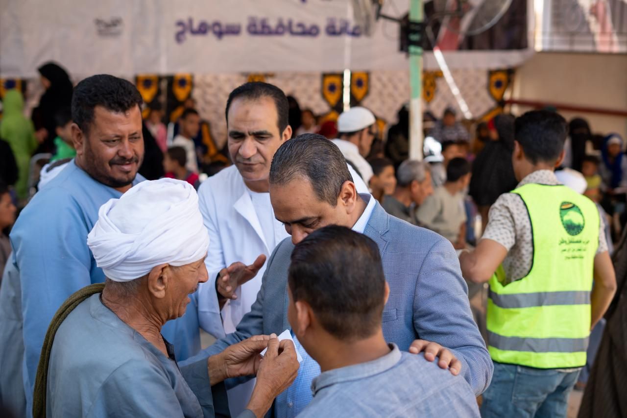 قافلة طبية مجانية لخدمة أهالى أولاد يحيى بدار السلام (2)