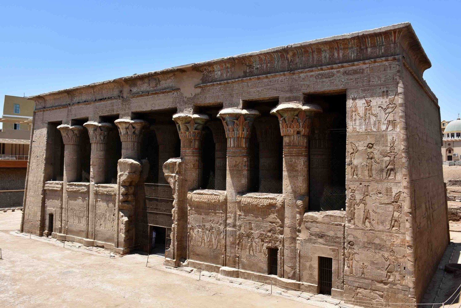 سحر وجمال معبد خنوم فى إسنا مع خطط التطوير