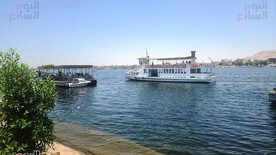 تحرك-المعدية-لنقل-المواطنين-من-الشرق-للغرب