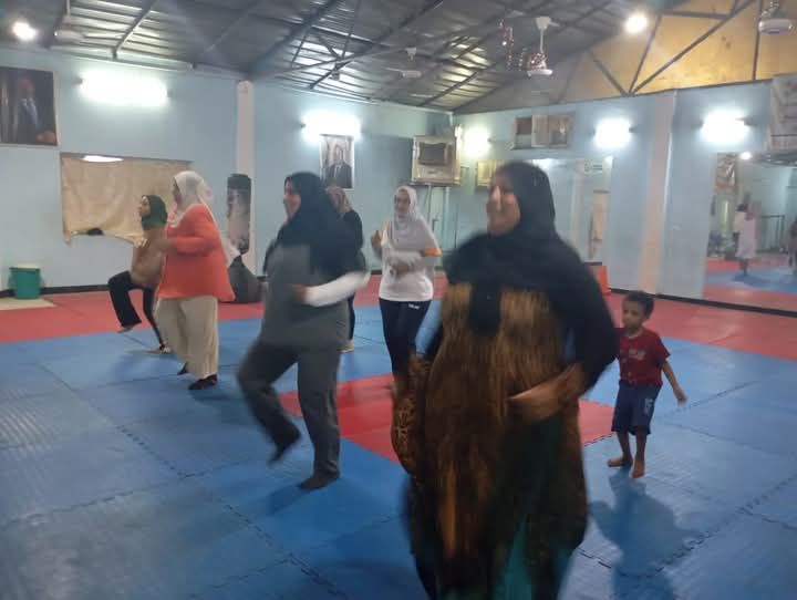 بناء القدرات البدنية والدفاع عن النفس