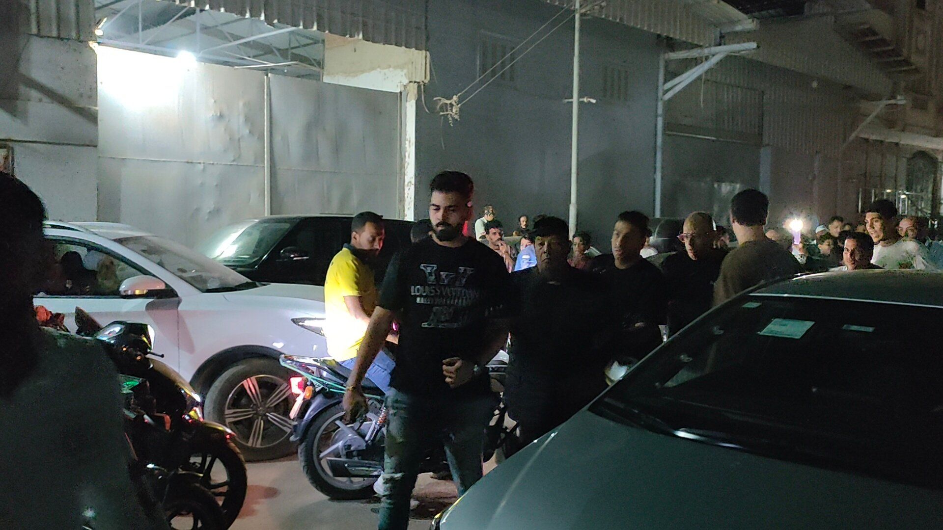 عبد الباسط حمودة