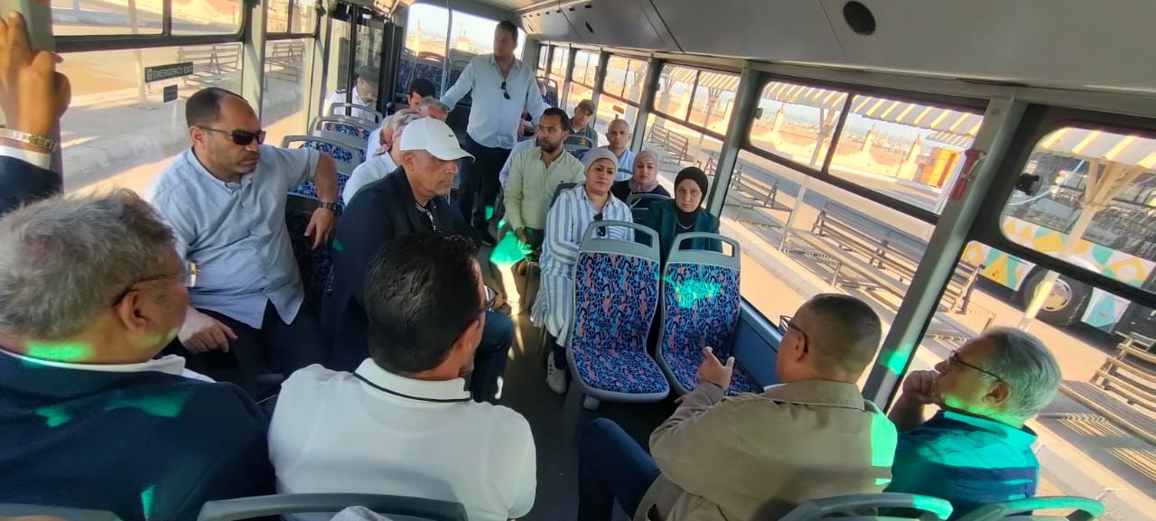 محلية النواب تتفقد موقف الأتوبيسات الكهربائية بشرم الشيخ (3) محلية النواب تتفقد موقف الأتوبيسات الكهربائية بشرم الشيخ (3)