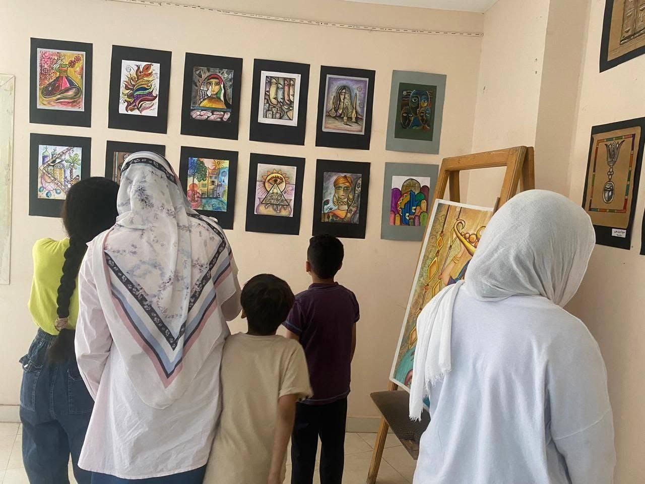 فعاليات معرض للفن الشعبى بقصر ثقافة الأقصر فعاليات معرض للفن الشعبى بقصر ثقافة الأقصر
