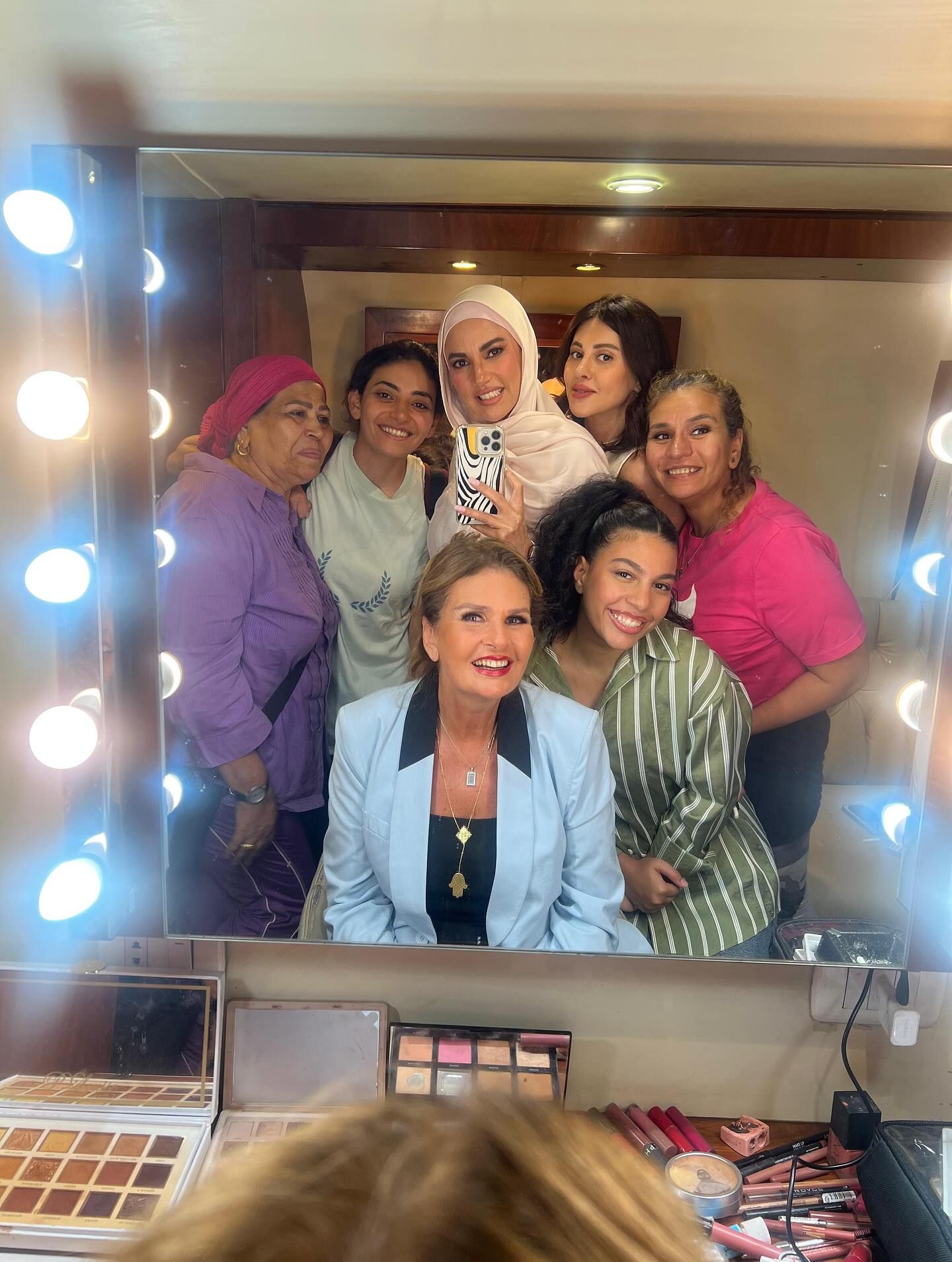 يسرا ودرة وياسمين رئيس ودنيا سامي والمنتجين ندى ورانا السبكي (3) يسرا ودرة وياسمين رئيس ودنيا سامي والمنتجين ندى ورانا السبكي (3)