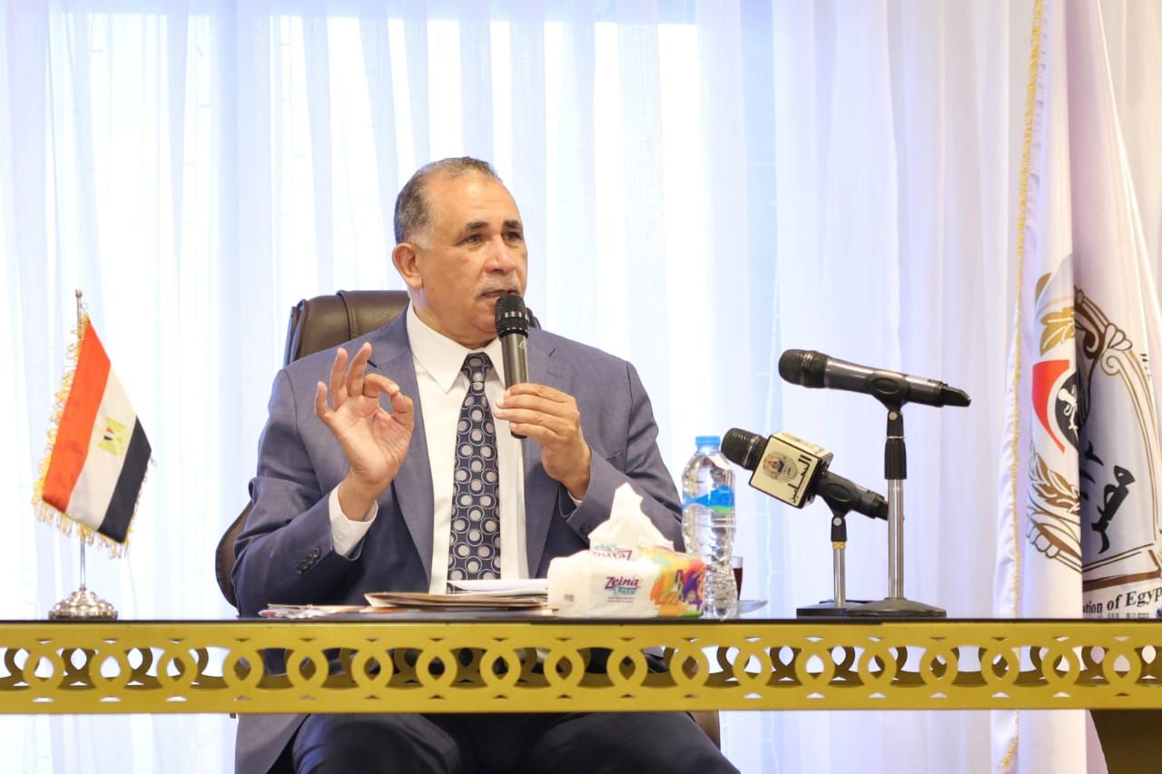 اجتماع نقيب المحامين و نقباء الفرعيات (5) اجتماع نقيب المحامين و نقباء الفرعيات (5)