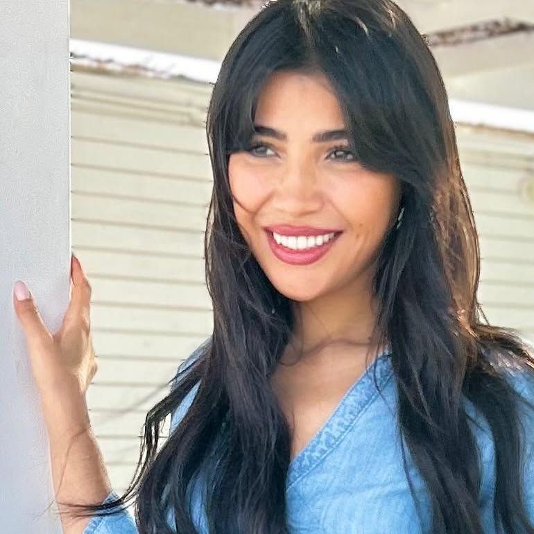 مها نصار بشخصية هناء فى ورد وشوكلاته مها نصار بشخصية هناء فى ورد وشوكلاته