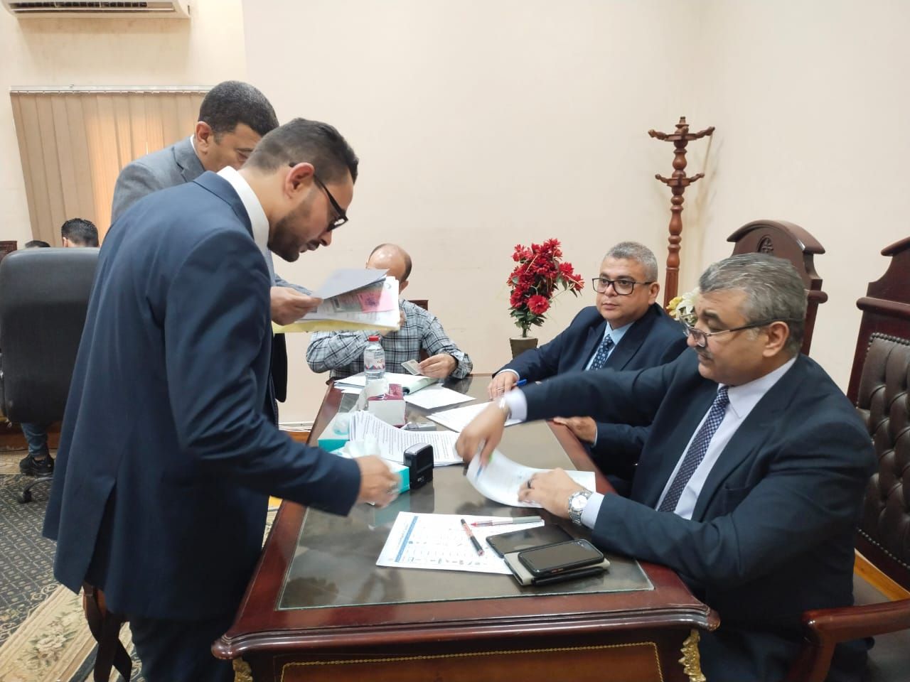 خلال تلقى الطلبات خلال تلقى الطلبات