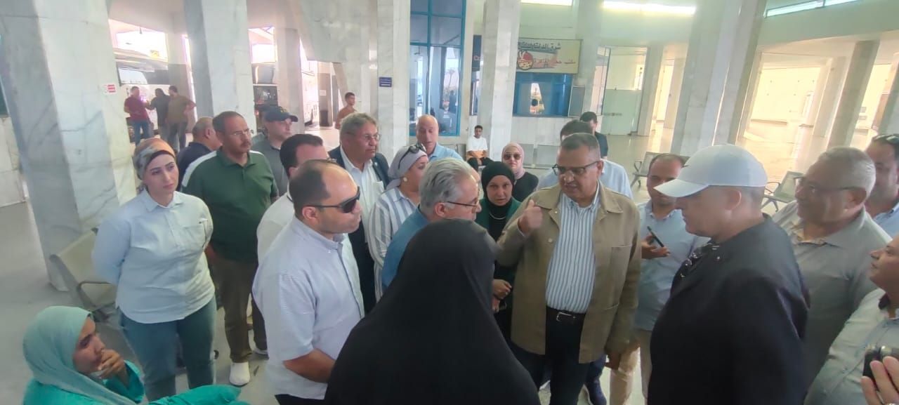 محلية النواب تتفقد موقف الأتوبيسات الكهربائية بشرم الشيخ (1) محلية النواب تتفقد موقف الأتوبيسات الكهربائية بشرم الشيخ (1)
